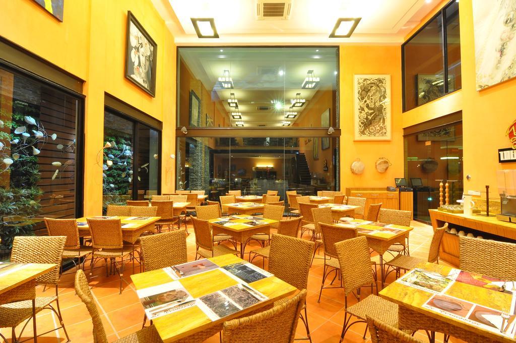 Le Vernissage Pattaya Bagian luar foto